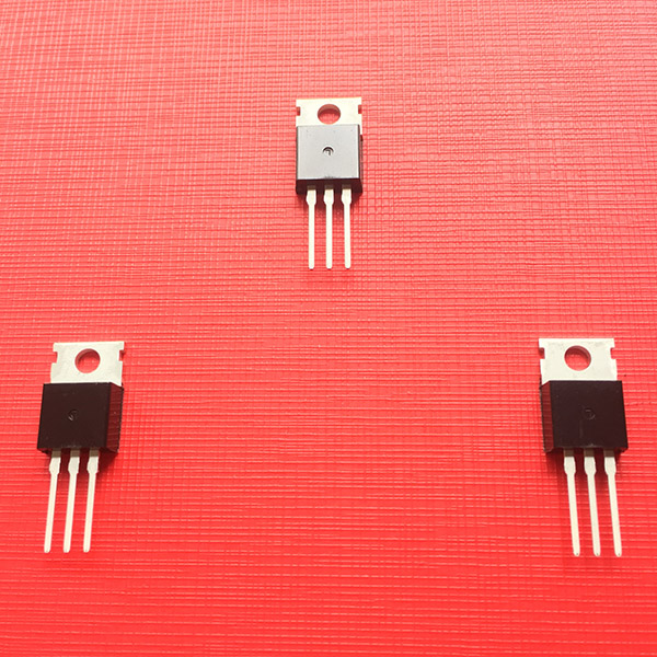 飛虹MOS管廠家分享低功耗、超高速的肖特基二極管特點